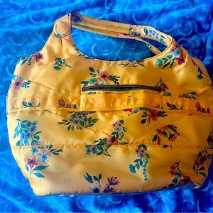 Lug xl Gondola tote in yellow floral☀️💐